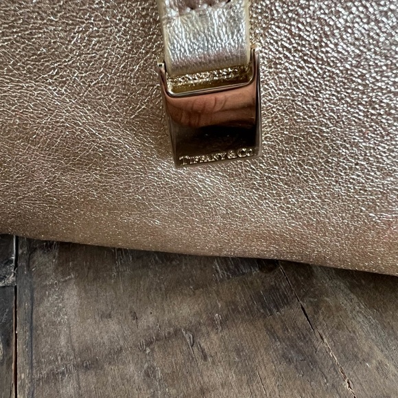 Tiffany reversible leather & suede metallic tote - Picture 2 of 13